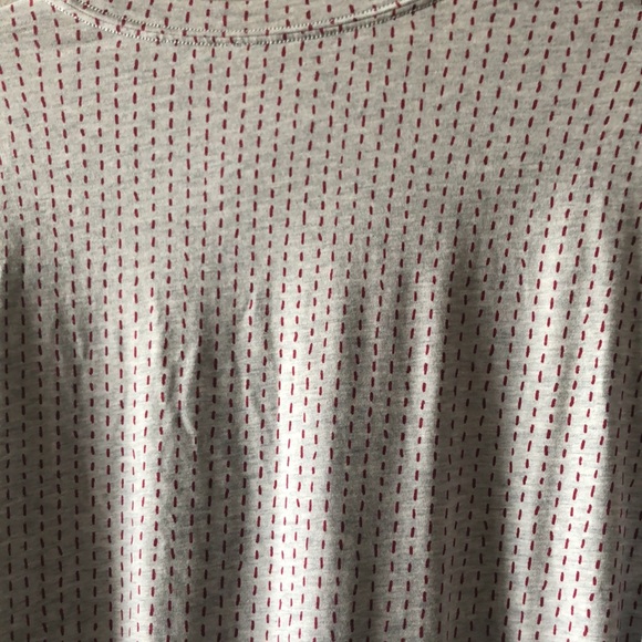 Lululemon t shirt - Picture 6 of 7